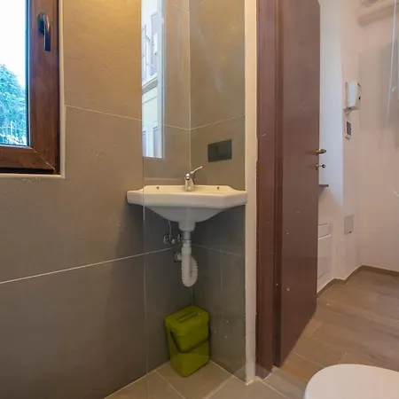 Cantikhouse - Free Wifi & Smartv Apartment Verona